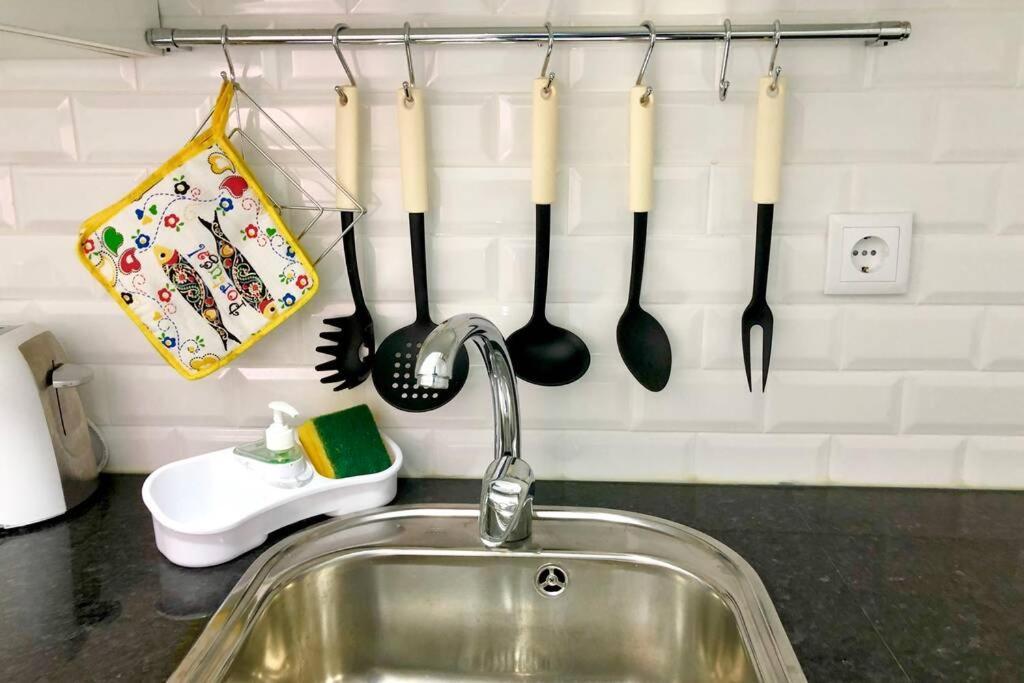 Apartment 32 2 - Heart Of Private Apartment, Bairro Alto Lissabon