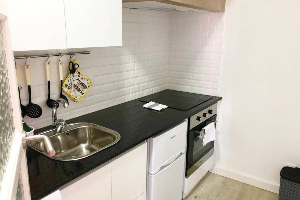 32 2 - Heart Of Private Apartment, Bairro Alto Lissabon