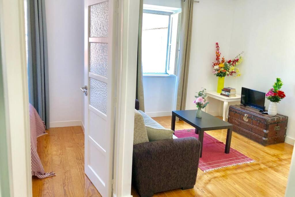 Apartment 32 2 - Heart Of Private Apartment, Bairro Alto *
